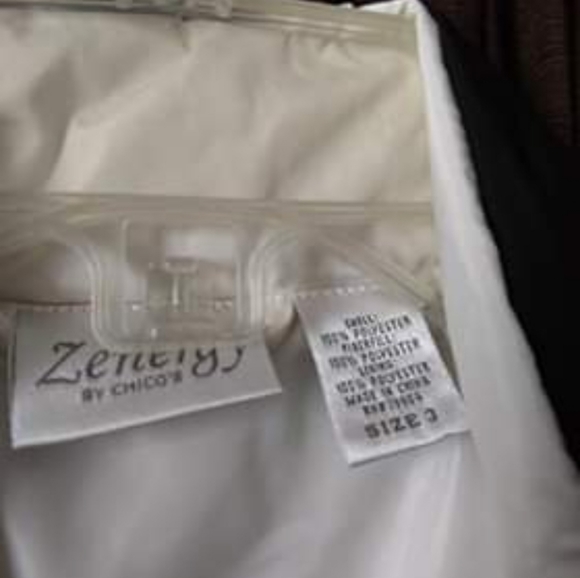 Chico's - Picture 3 of 5